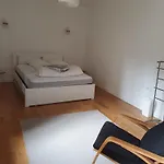 Triplex En Plein Coeur De דירה